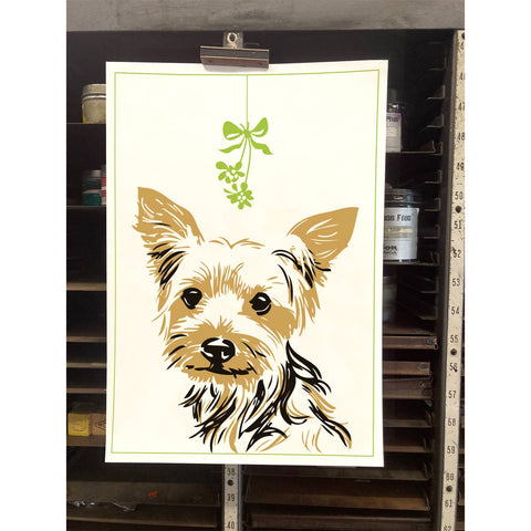 RHO-9019 Yorkie and Mistletoe