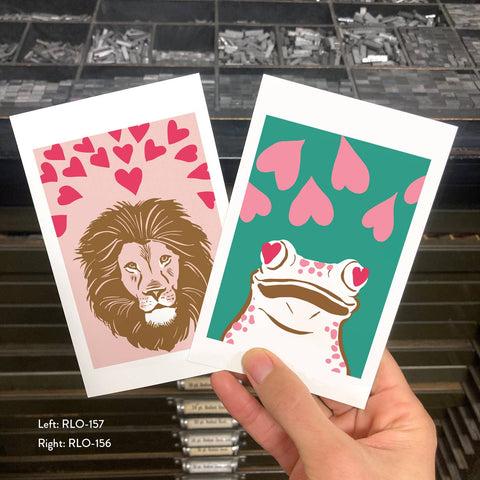 RLO-157 Lion with Hearts