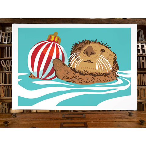 RHO-9124 Otter with Ornament